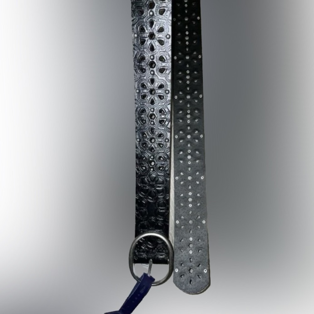 new Indigo star Belt Women’s Black synthetic leather flower design studded